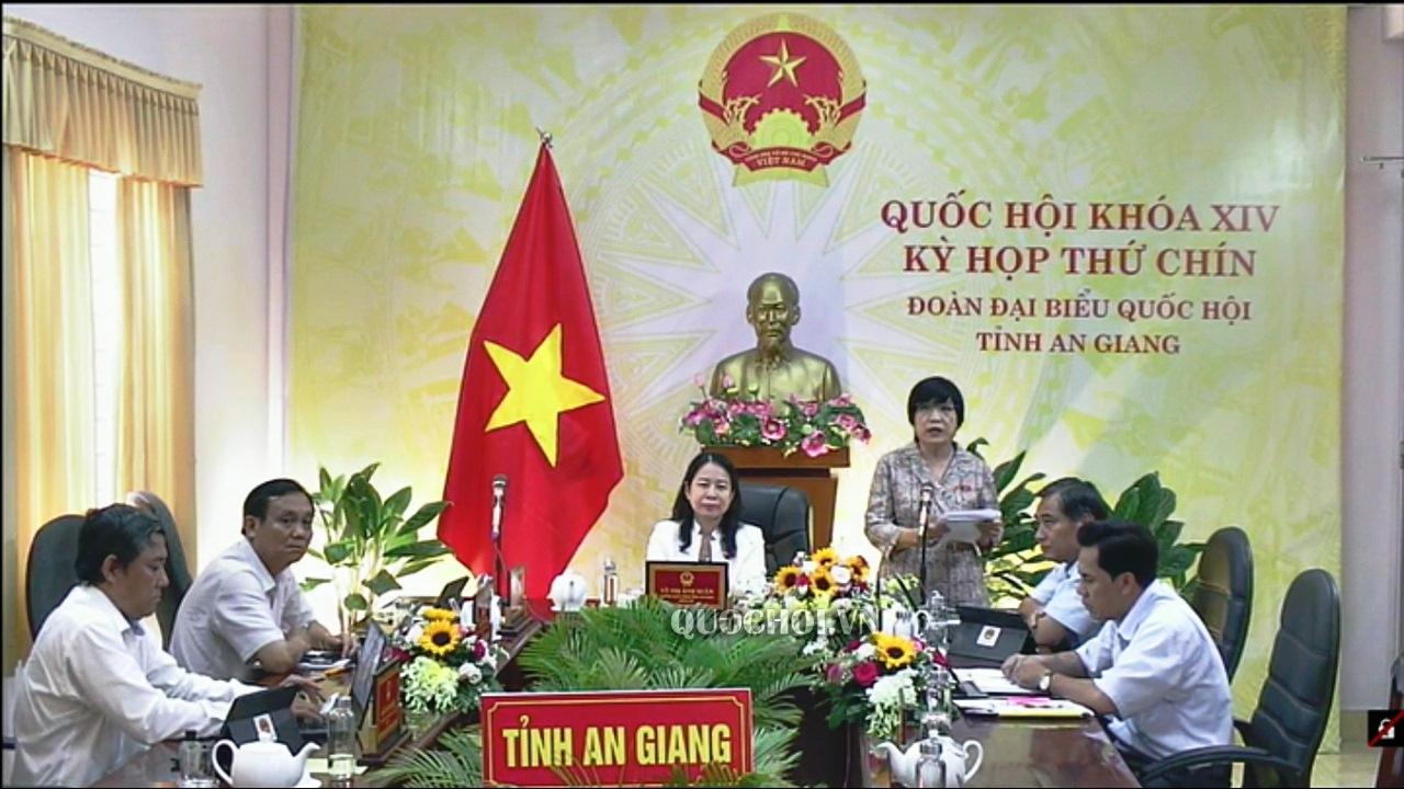 Quốc hội thảo luận về một số nội dung còn ý kiến khác nhau của dự án Luật Doanh nghiệp (sửa đổi)